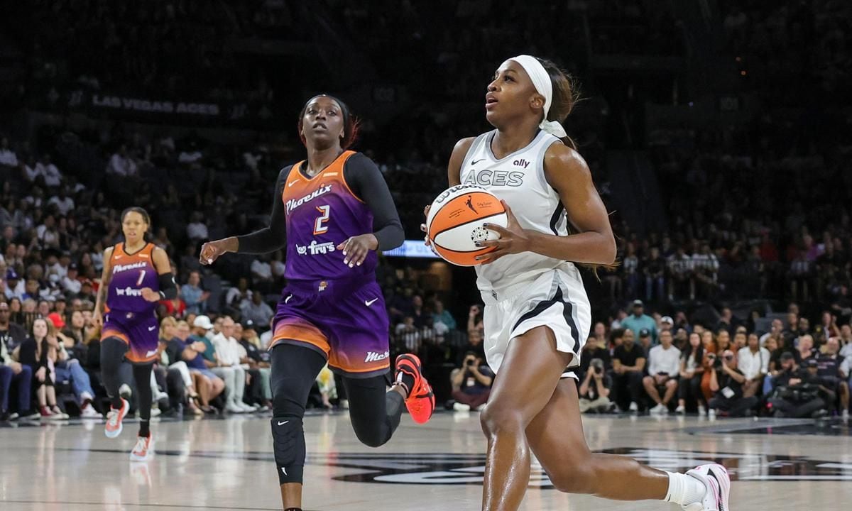 Phoenix Mercury v Las Vegas Aces