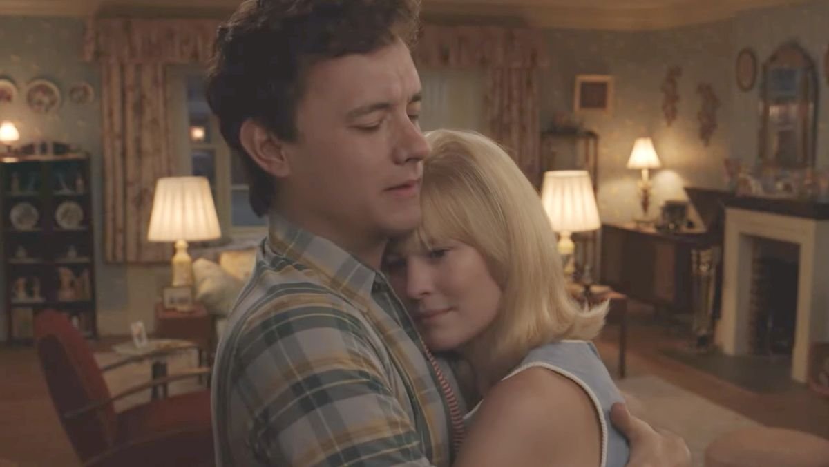 Here trailer with Tom hanks and robin wright hugging 