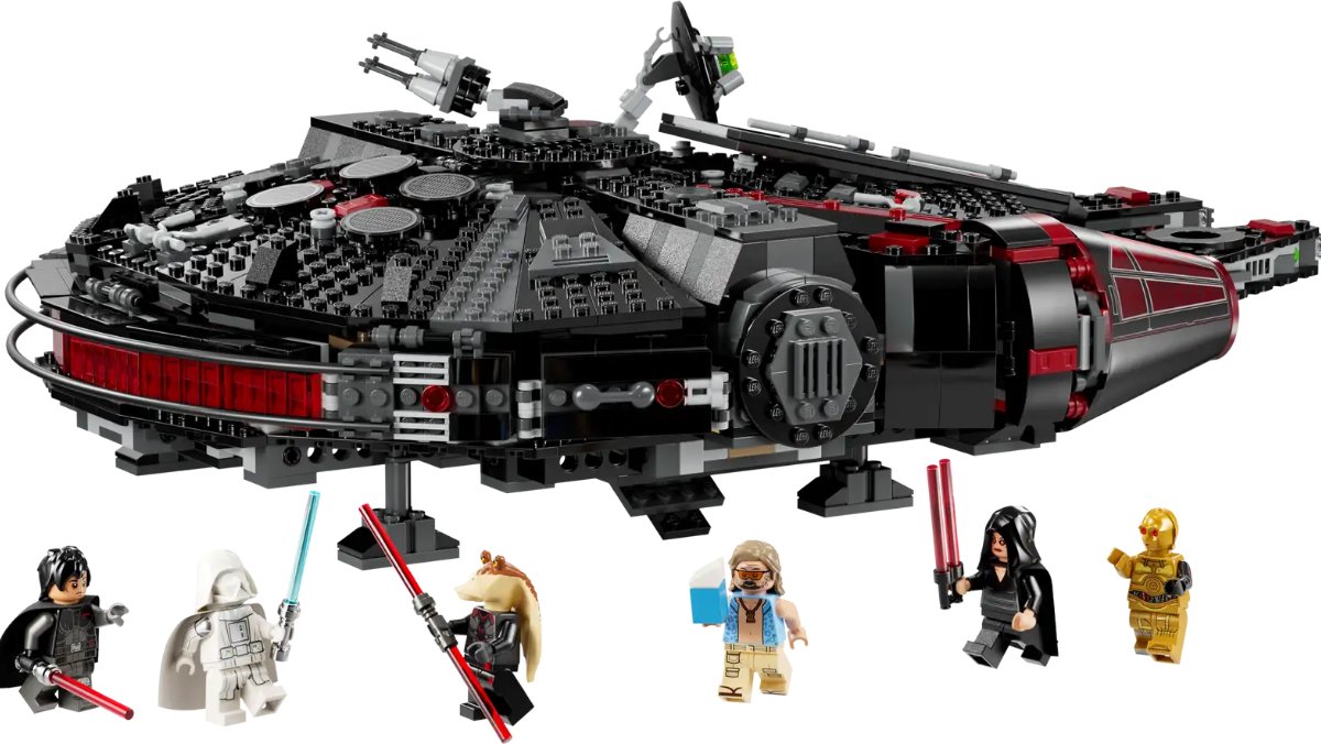 LEGO Star Wars The Dark Falcon set and minifigures closeup