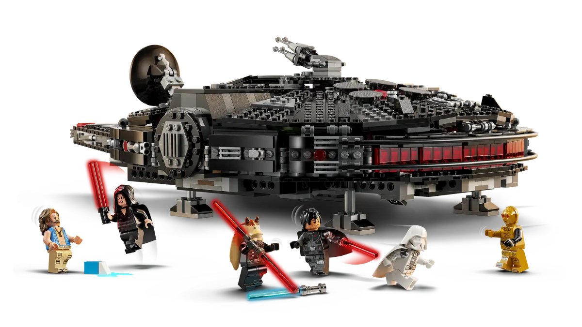 LEGO Star Wars The Dark Falcon set and minifigures in action