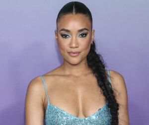 Annie Ilonzeh in Two-Piece Workout Gear Does "Cold Plunge"
