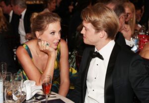 Swift and Alwyn, seen here at the 2020 Golden Globes, dated from 2017 to 2023.