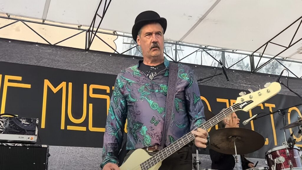 Krist Novoselic Running for President, Covers Nirvana's Debut Single