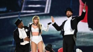 London Goes Nuts As Travis Kelce Performs With Taylor Swift