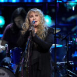 Stevie Nicks has cancelled her concert in Hershey, Pennsylvania at the last minute due to an illness in her band