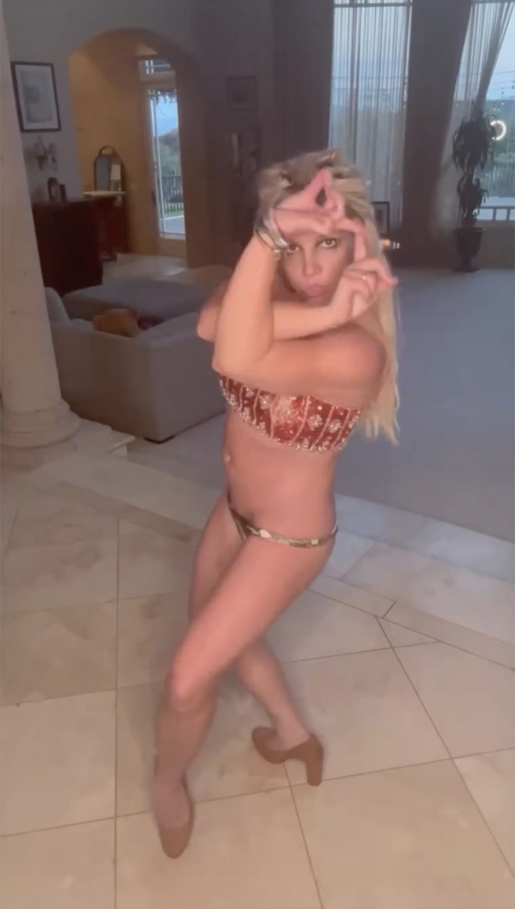 Britney Spears posted the video and her apology to Instagram on Saturday
