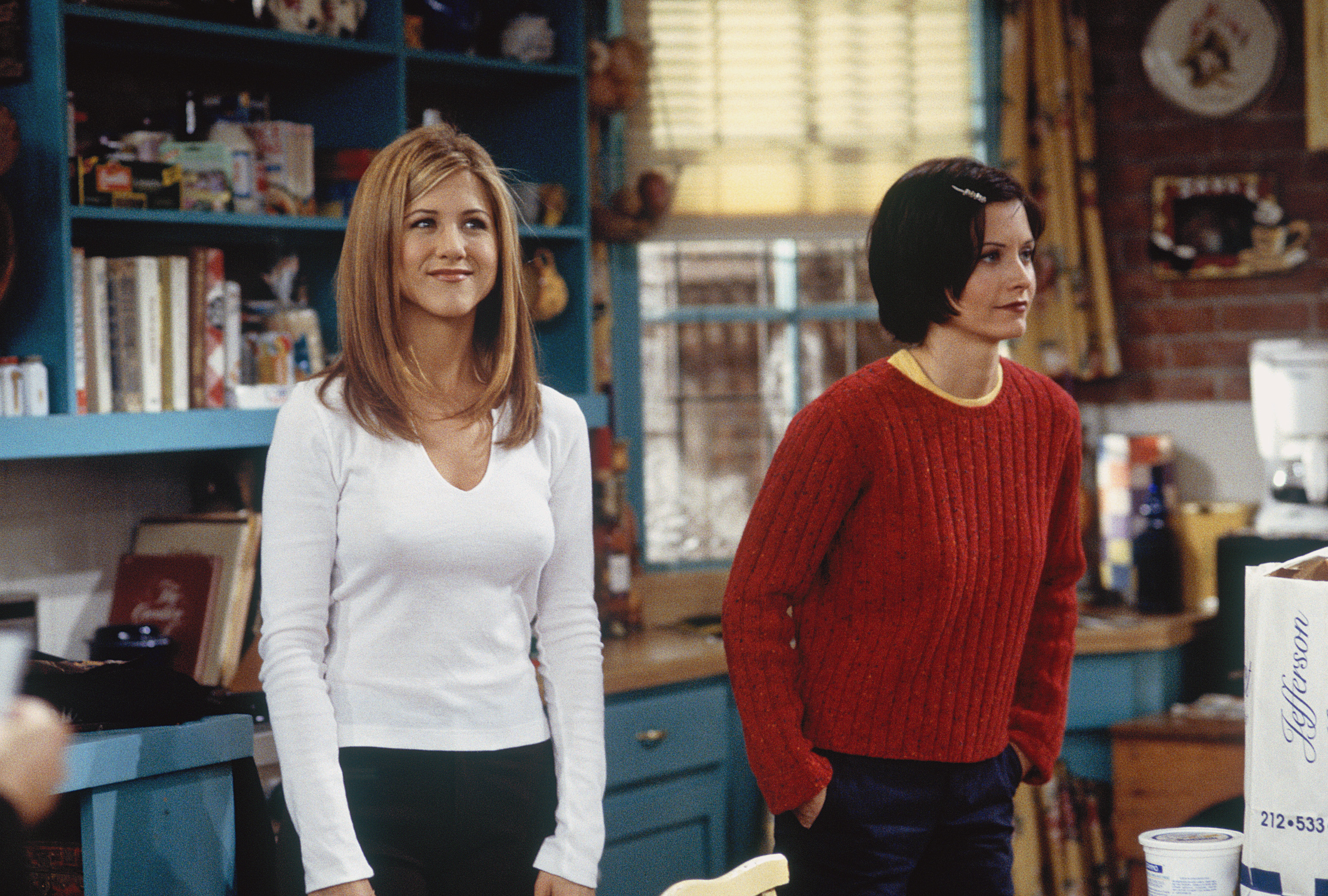 Jennifer Aniston as Rachel Green and Courteney Cox as Monica Geller in Friends
