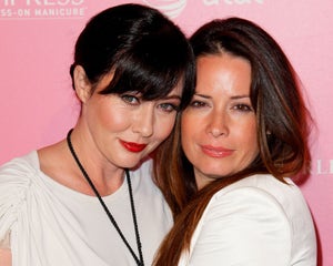 Holly Marie Combs Cries in First Podcast Since Shannen Doherty's Death, Thought She Had 'More Time'