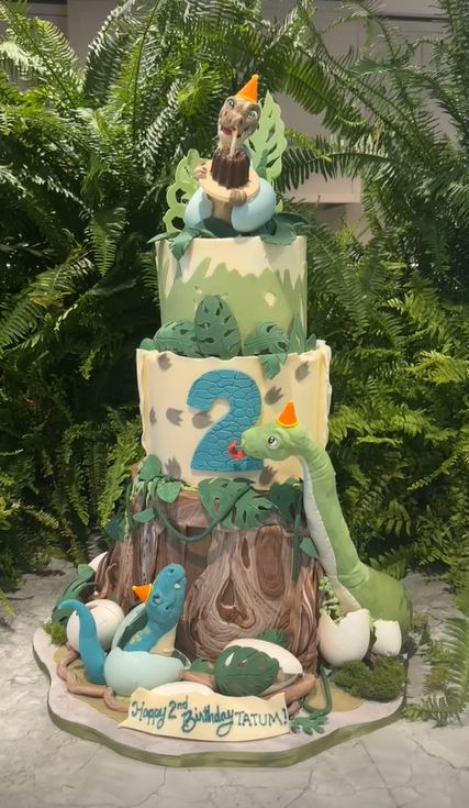 Tatum Roberts' three-tier birthday cake