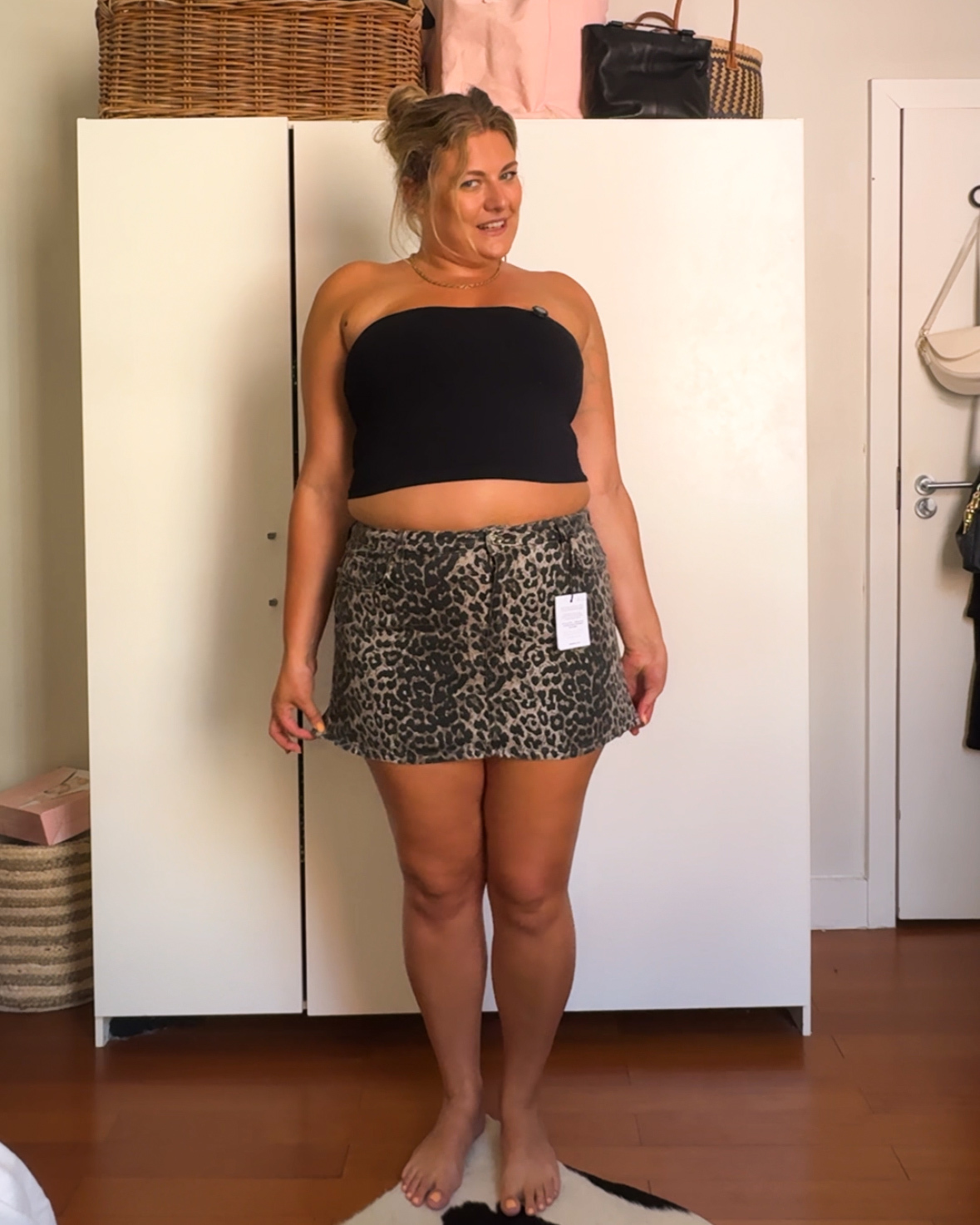 She claimed that this mini skirt was not only too "tight" but much too "short" too