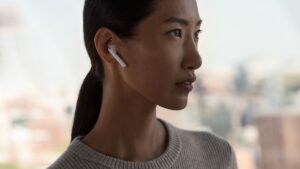Apple's Original AirPods Now Considered a "Vintage" Product