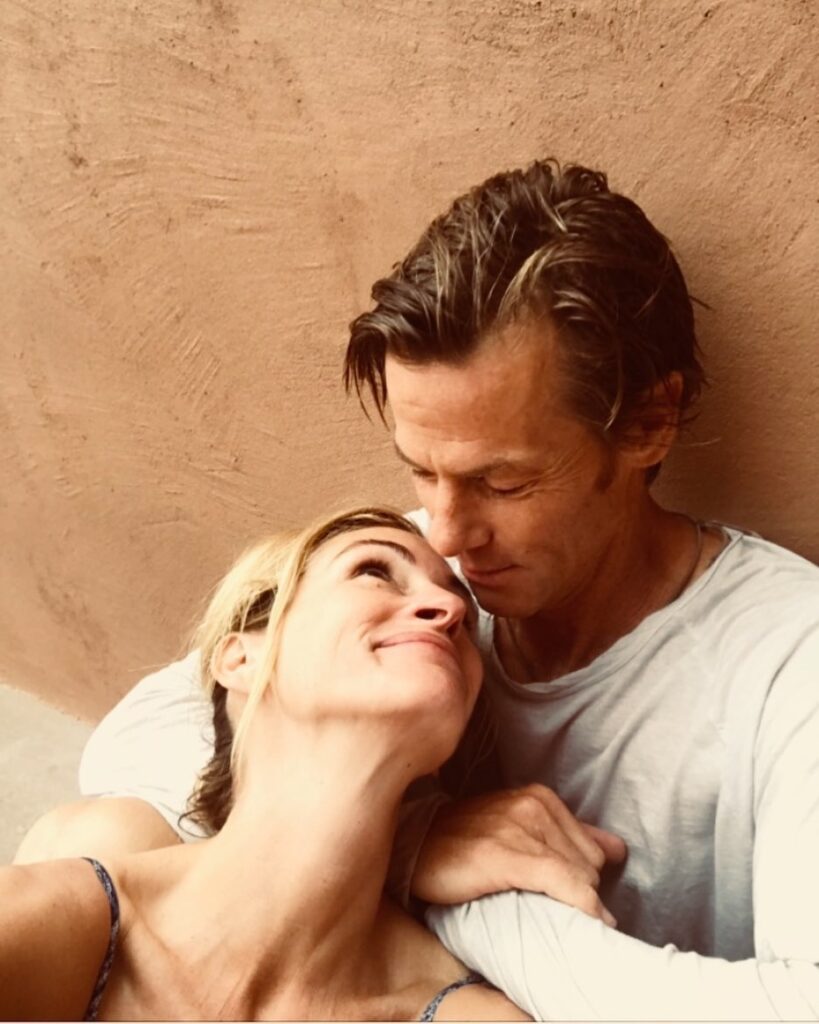 Julia Roberts in a sweet photo with her husband, Daniel Moder, wishing him a happy birthday earlier this year