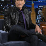 Kevin Bacon revealed he wore a disguise to live life as a normal person and claimed 'it sucks'