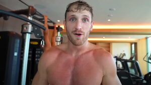 Logan Paul warns Bradley Martyn to “shut up” about steroid rumors & offers rematch