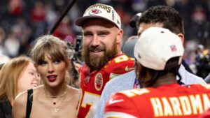Travis Kelce Taylor Swift First Chiefs Game Video