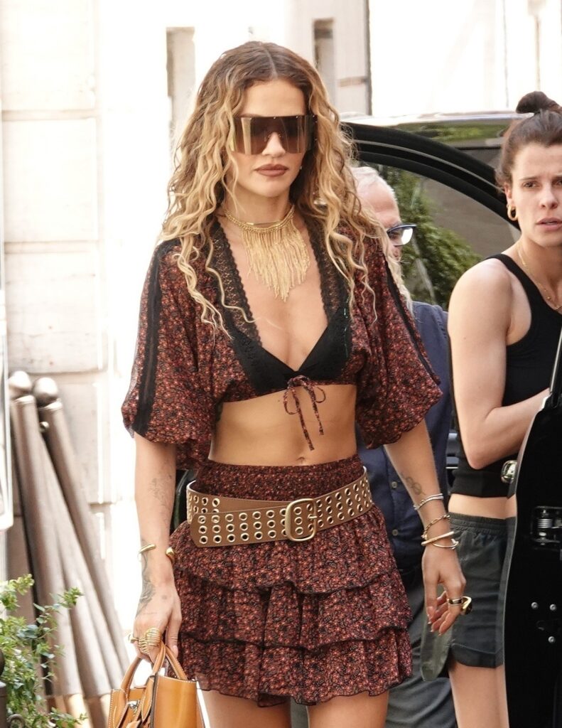 Rita Ora showed off her amazing figure in a crop top and skirt