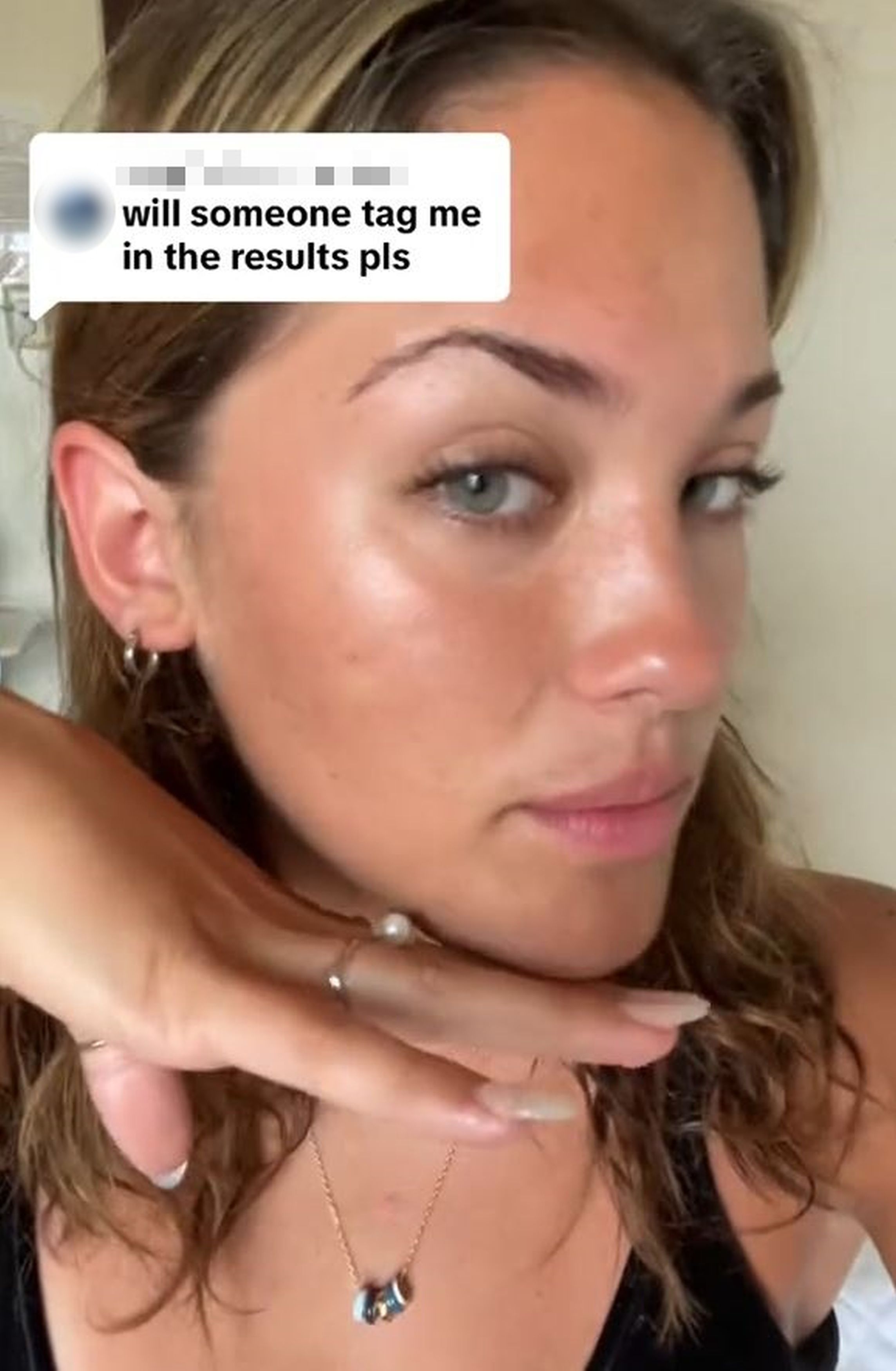 Critics warned she was 'risking skin cancer' by deliberately using lower levels of sunscreen, but that didn't stop her from showing off her glow