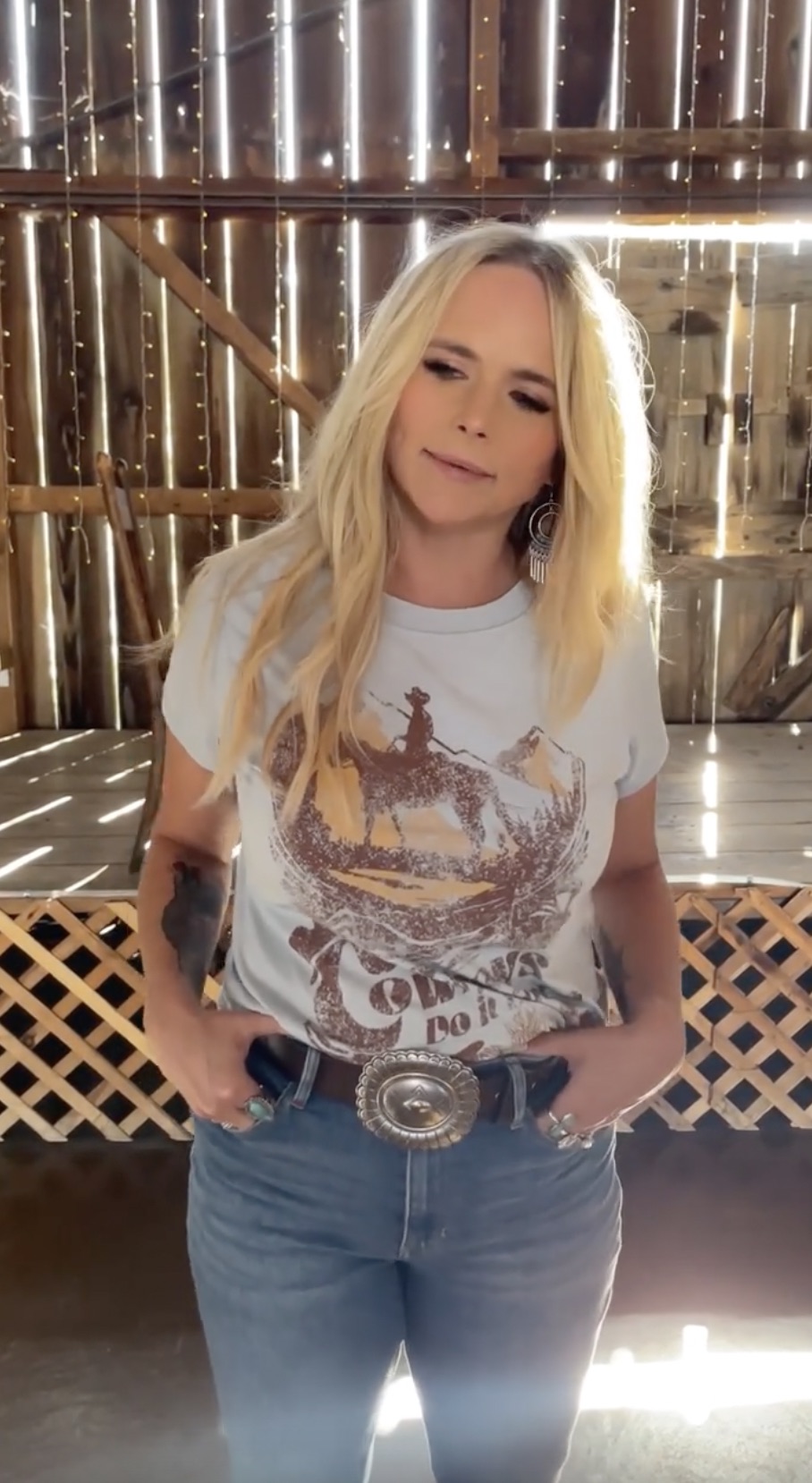 Miranda Lambert's T-shirt read 'Cowboys Do It Better'