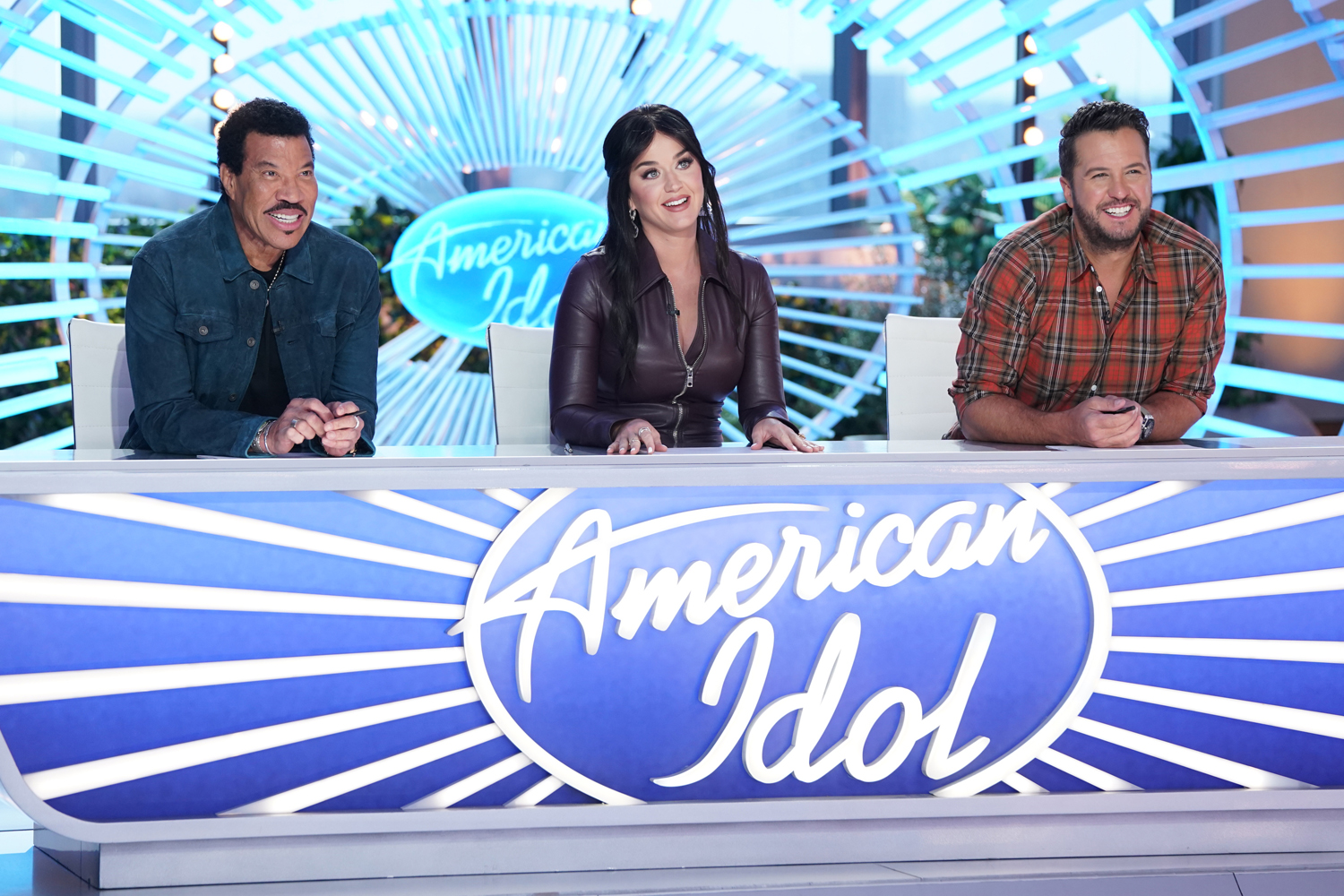 Lionel Richie pictured with Katy Perry and Luke Bryan on American Idol