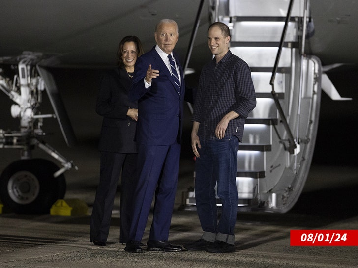 joe biden and kamala harris and Evan Gershkovich