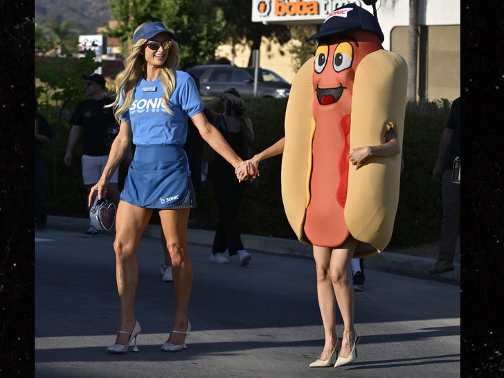 Paris Hilton With Nicole Richie In A Hotdog Costume Outside Sonic Restaurant