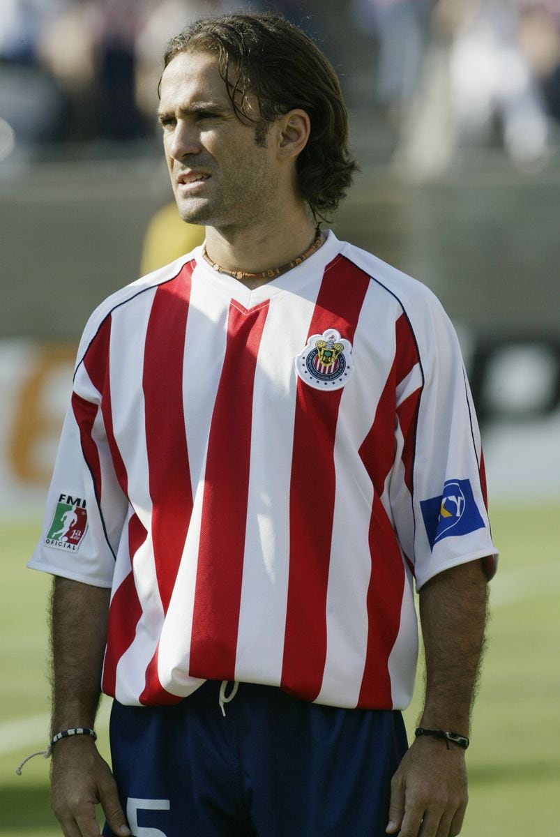 Manuel Sol was #15 of Chivas (Mexico) - in this games he is about to play a match against River Plate (Argentina) on July 12, 2003 