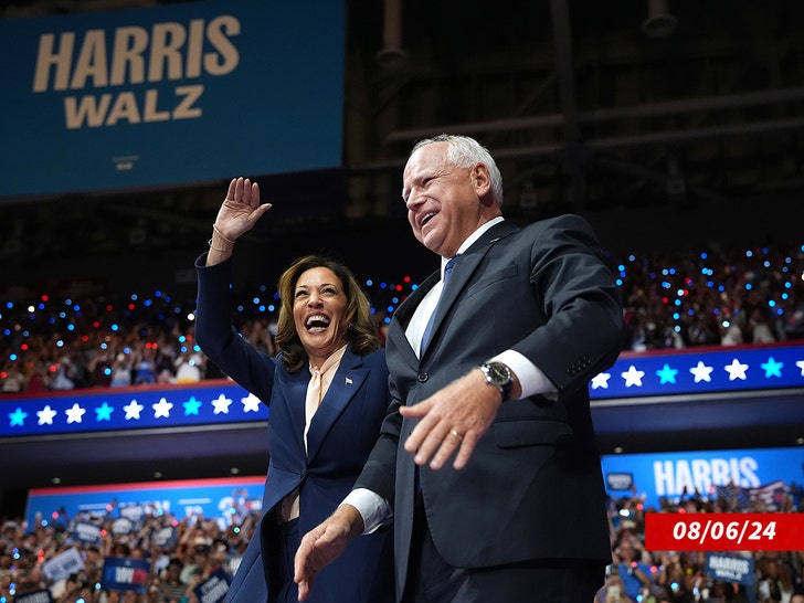 kamala harris tim walz rally