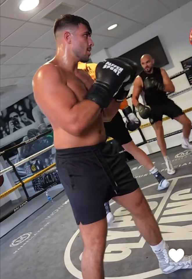 Pro-boxer Tommy posted a picture of himself in the gym after their split was revealed