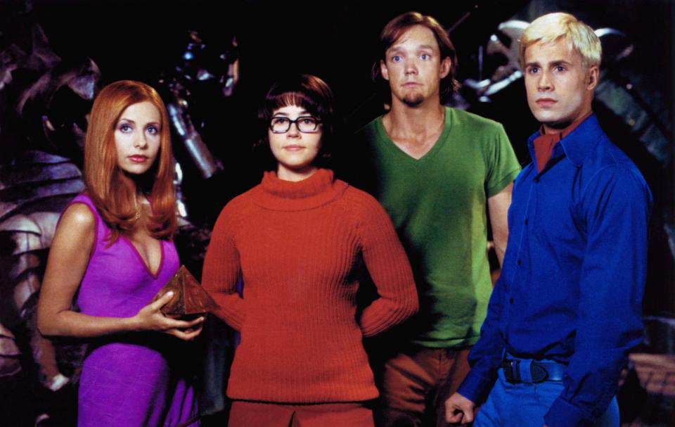 Sarah Michelle Gellar, Linda Cardellini, Matthew Lillard, and Freddie Prinze Jr. in Scooby-Doo