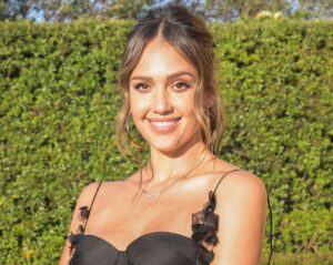 5 Secrets to Jessica Alba's Fit Physique with Stunning Vacation Photos