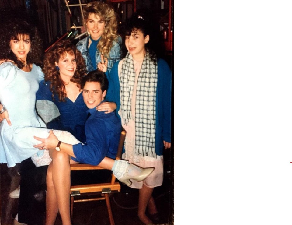 Robyn Lively (center) and the cast of Teen Witch