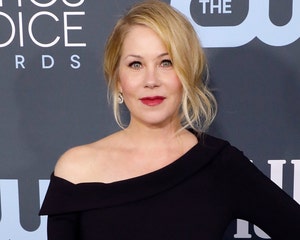 Christina Applegate Recalls The Day She Found Out She Had MS: 'It Sucked'