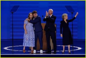 Tim Walz with his wife Gwen, daughter Hope and son Gus