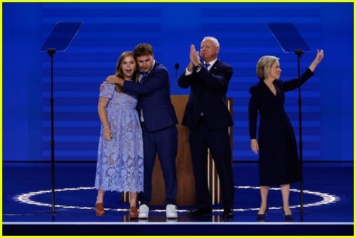 Tim Walz with his wife Gwen, daughter Hope and son Gus