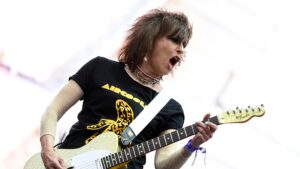 Flea Names Chrissie Hynde Greatest Female Rock Singer, McCartney Best Bassist