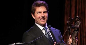 Video Of Tom Cruise Being Grabbed & Kissed By A Fan At The Olympics Closing Ceremony Sparks Divisive Recations Online