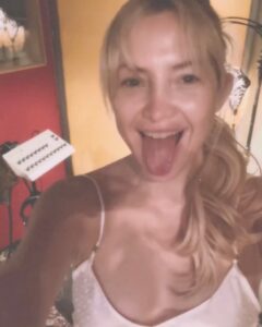 Kate Hudson shared a makeup-free selfie as she headed into the studio to record her version of an iconic 80s hit