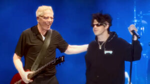 The Offspring Joined Onstage by Yungblud for "Self Esteem"