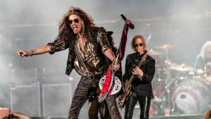 Tom Hamilton "Can't Imagine" Aerosmith Touring with New Singer