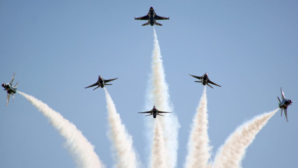 US Military F-16 Thunderbirds