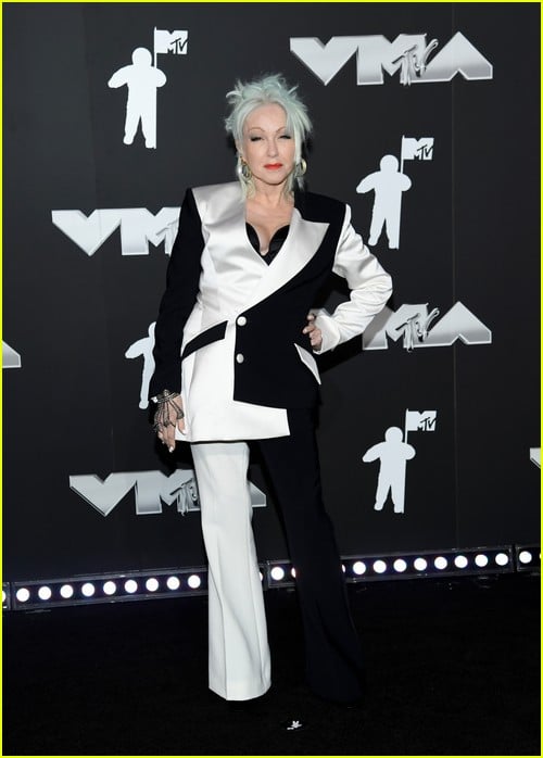 Cyndi Lauper at the MTV VMAs 2024