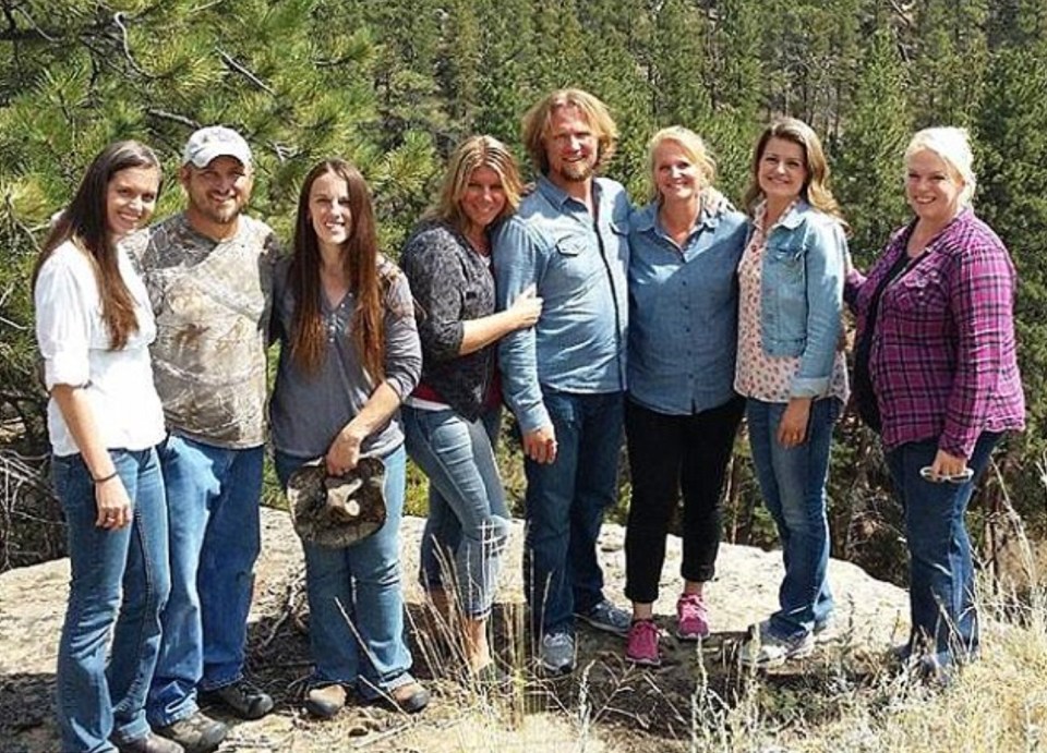 Nathan, Christine, and Victoria Collier with Kody Brown and his wives Janelle, Christine, Robyn, and Meri on an episode of Sister Wives