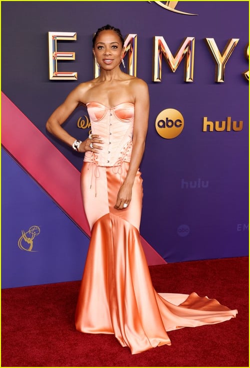 Red carpet correspondent Nischelle Turner at the Emmys