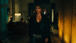 Halle Berry as Sofia in a black outfit in John Wick: Chapter 3