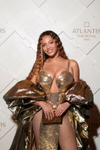 Beyoncé attends Atlantis The Royal Grand Reveal Weekend 2023 - Red Carpet Arrivals