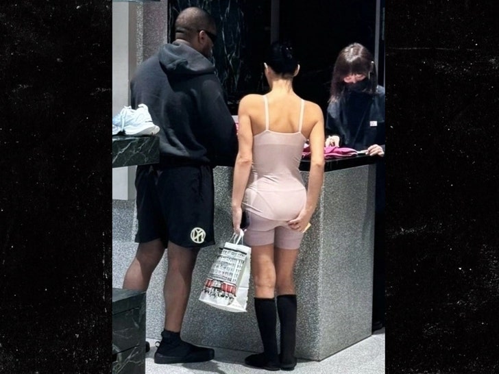 kanye west and bianca censori in tokyo backgrid 3