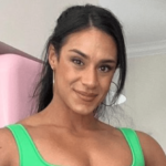 Bodybuilder Kristina Nicole in Two-Piece Workout Gear is a "Queen"