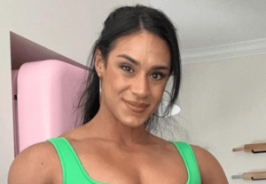 Bodybuilder Kristina Nicole in Two-Piece Workout Gear is a "Queen"