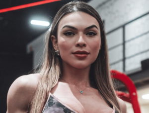 IFBB Champ Elisa Pecini in Two-Piece Workout Gear Shares "Intense Routine"