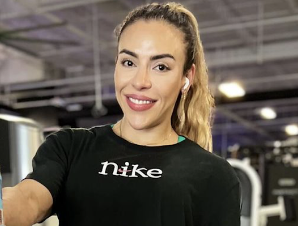 IFBB Champ Natalia Soltero in Two-Piece Workout Gear is "Bodybuilding"